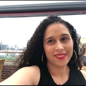 Meet your Posher, Christine